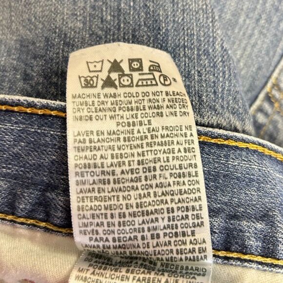 Levi's 569 Blue Medium Wash Loose Straight Leg 11.5" Inseam Denim Jorts Size 38 - Picture 8 of 13